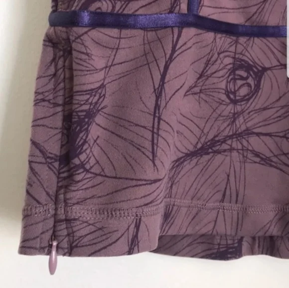 Lululemon Razorback - Picture 3 of 5